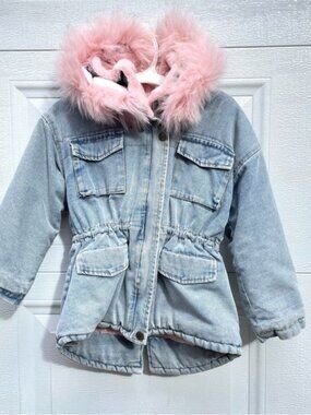 Size 5 jacket in denim with pink lining and detachable pink faux fur and zipper